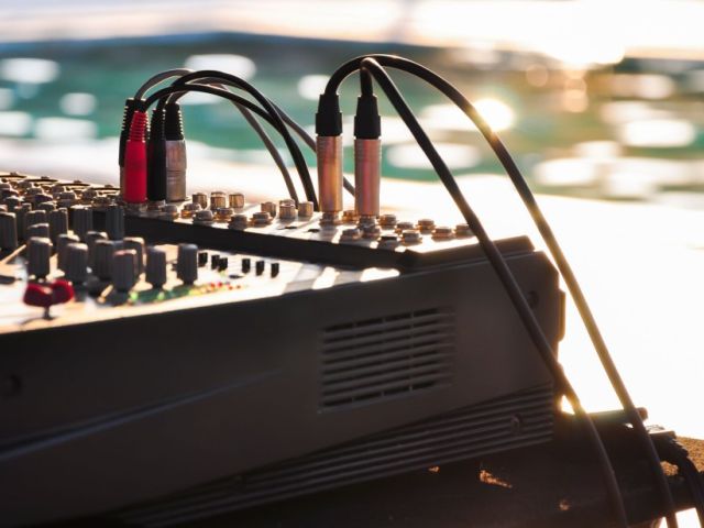 7 Tips For Selecting the Right AV Solutions Company For Your Business