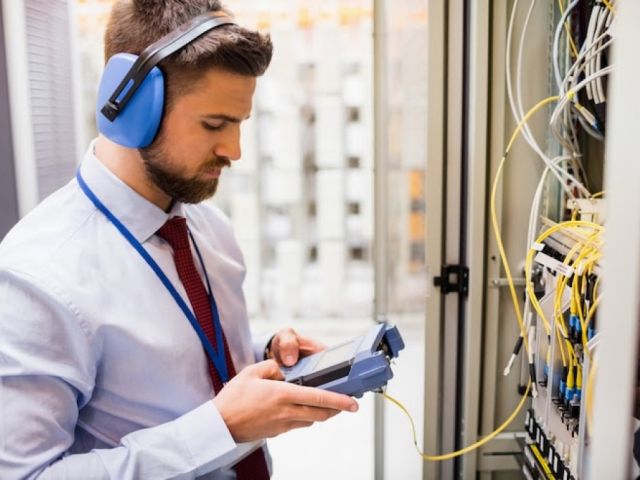 Selecting the Right Partner for Wi-Fi Installation: Factors to Consider